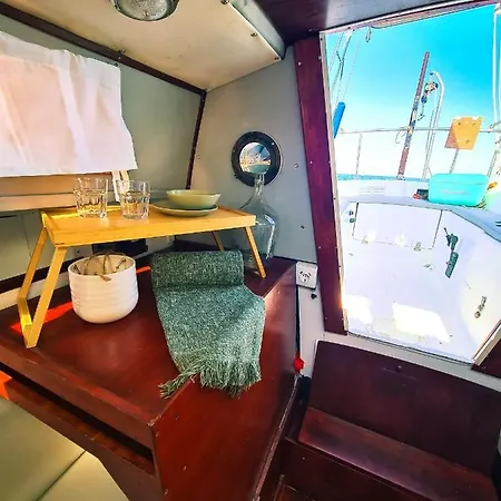 Botel Sirius - Boat House Olhao