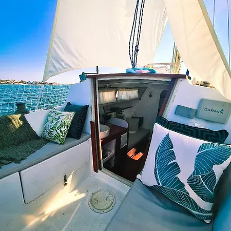 Sirius - Boat House Botel