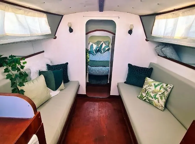 Bateau-hôtel Sirius - Boat House Olhão